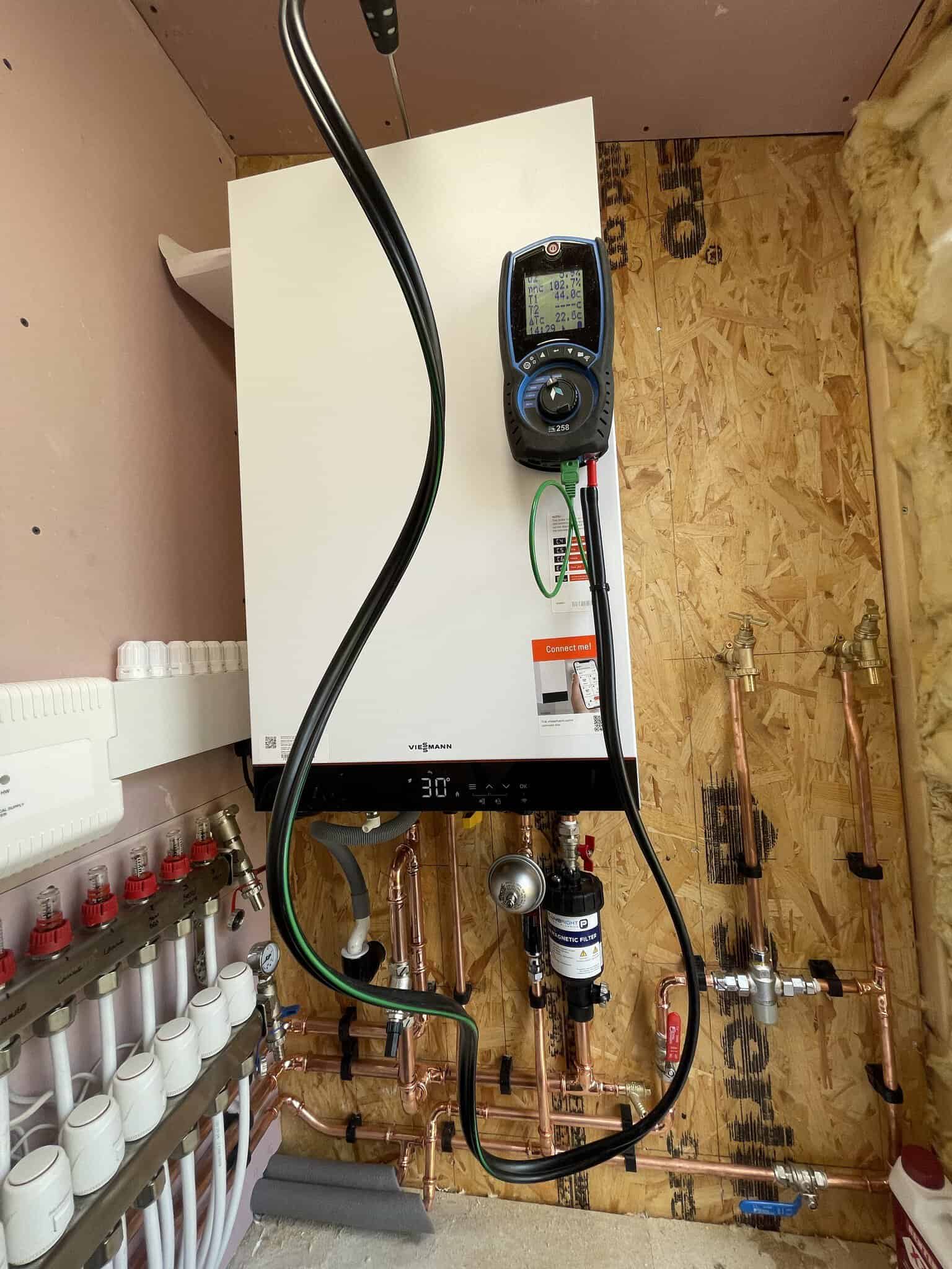 how much does a heating engineer cost in hull?