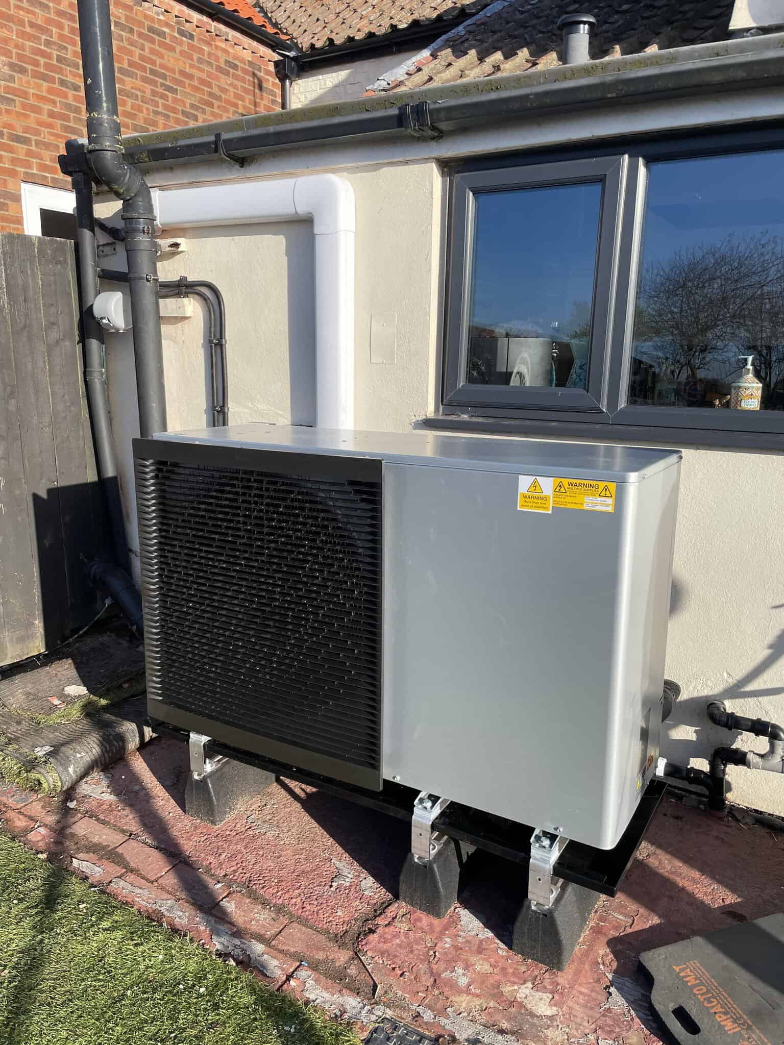 what yorkshire homeowners need to know about heat pump grants in 2026